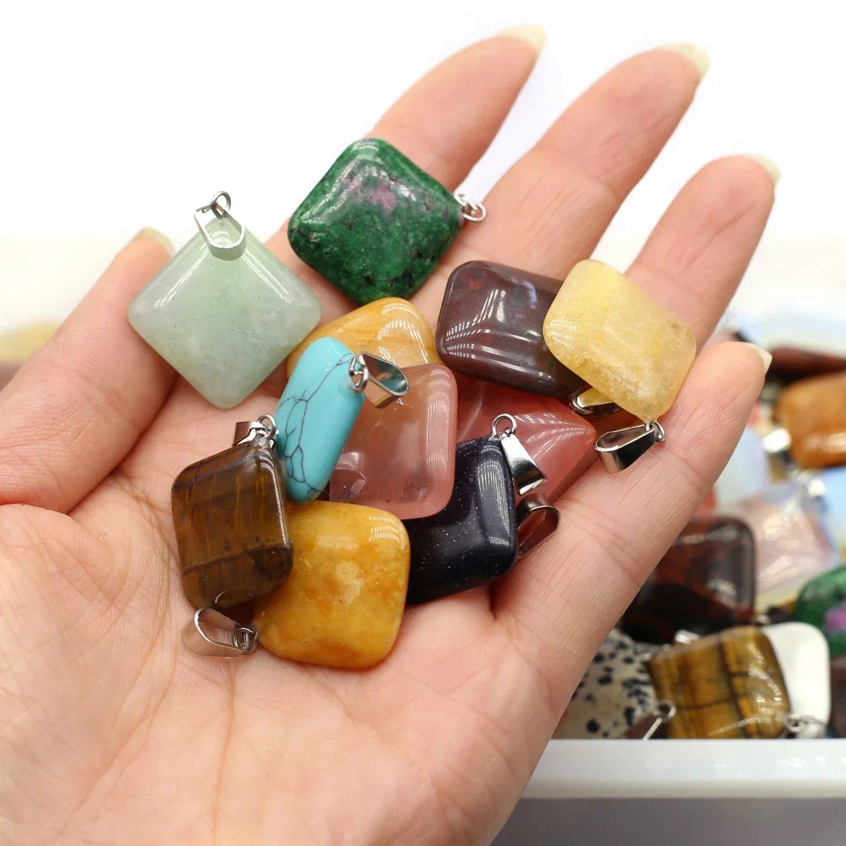 Natural Stone Mixed Color Rounded Rectangle Fine Women High Quality Pendant for Jewelry Making DIY Necklace Accessories 24x20mm
Natural Stone Mixed Color Rounded Rectangle Fine Women High Quality Pendant for Jewelry Making DIY Necklace Accessories 24x20mm