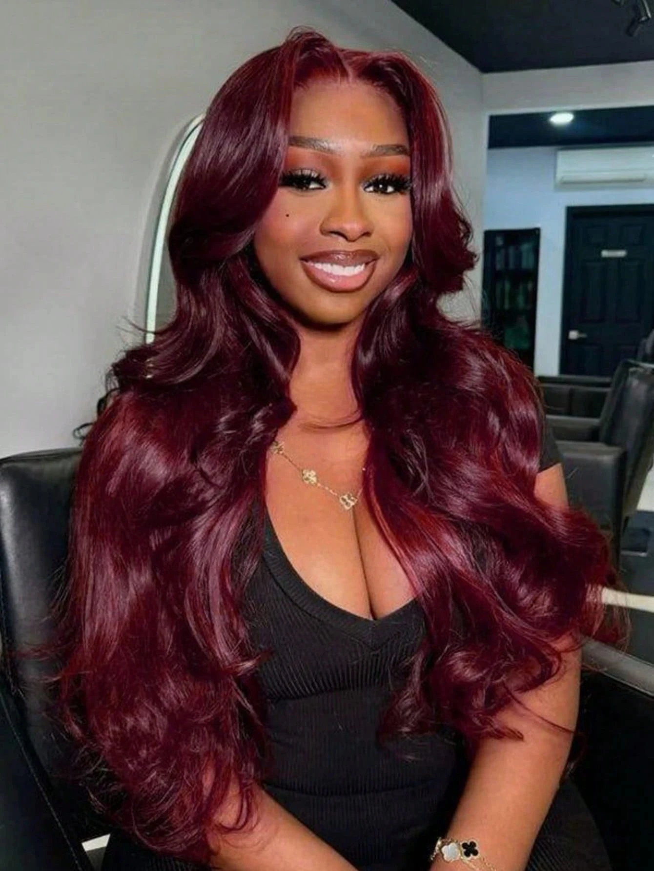 99J Red Burgundy Colored Lace Frontal Human Hair Wigs 13X6 HD Body Wave Lace Front Wig 250 Density Pre Plucked Human Hair Wig
99J Red Burgundy Colored Lace Frontal Human Hair Wigs 13X6 HD Body Wave Lace Front Wig 250 Density Pre Plucked Human Hair Wig