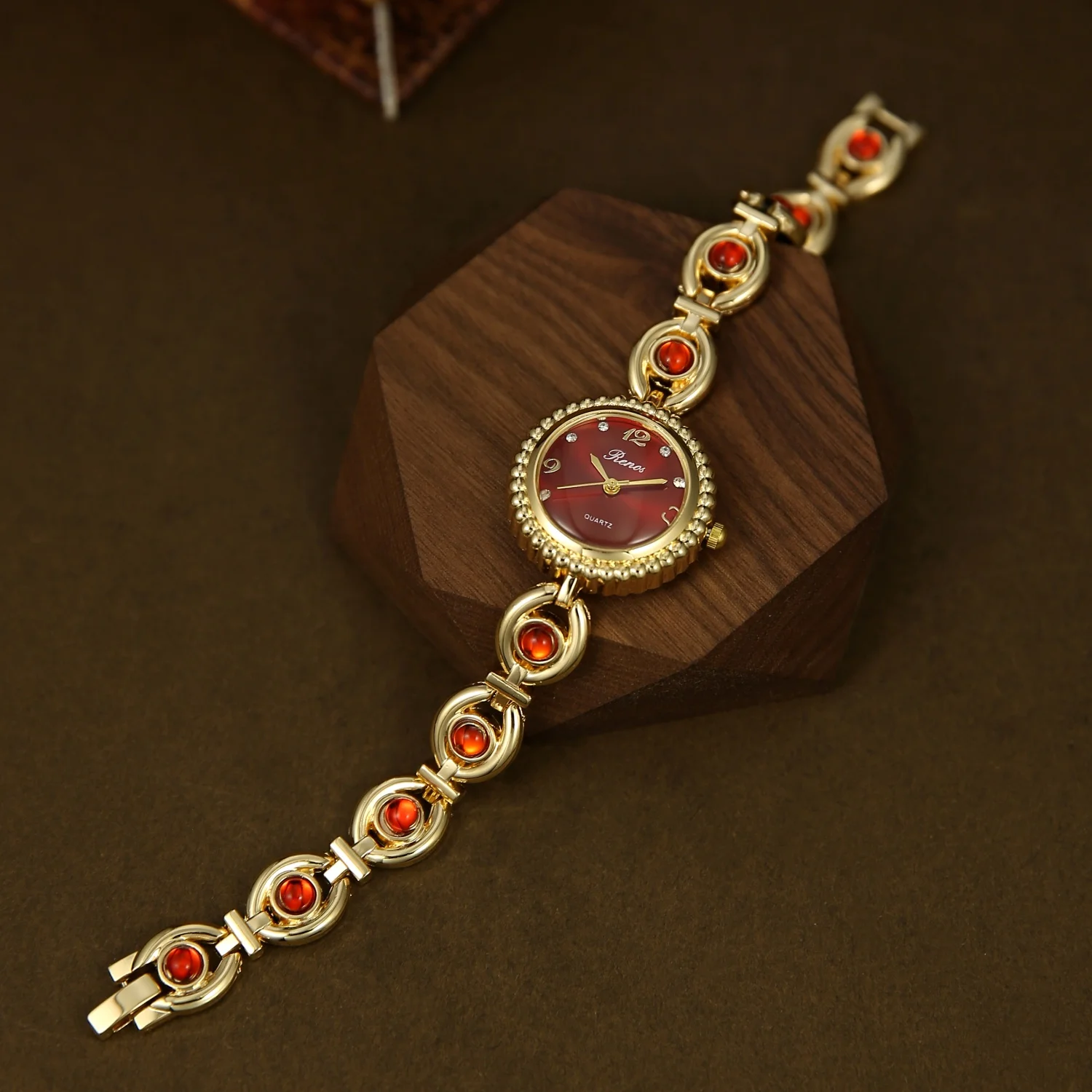 Vintage Red Translucent Stones Bead Wristwatch for Women Elegant Bracelet Strap Watch Reloj Mujer Girls Clock Quartz Watches
Vintage Red Translucent Stones Bead Wristwatch for Women Elegant Bracelet Strap Watch Reloj Mujer Girls Clock Quartz Watches