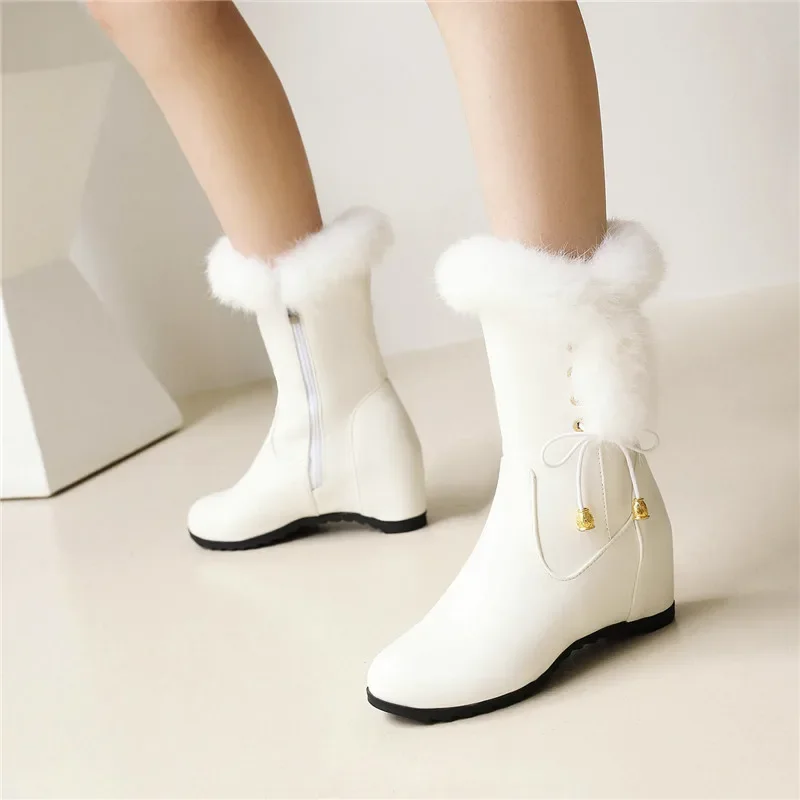 YMECHIC 2025 Autumn Winter Sweet Style Snow Boots Ladies Knotting Wedges Fur Back Zipper Wedges Party Women Shoes Black White
YMECHIC 2025 Autumn Winter Sweet Style Snow Boots Ladies Knotting Wedges Fur Back Zipper Wedges Party Women Shoes Black White