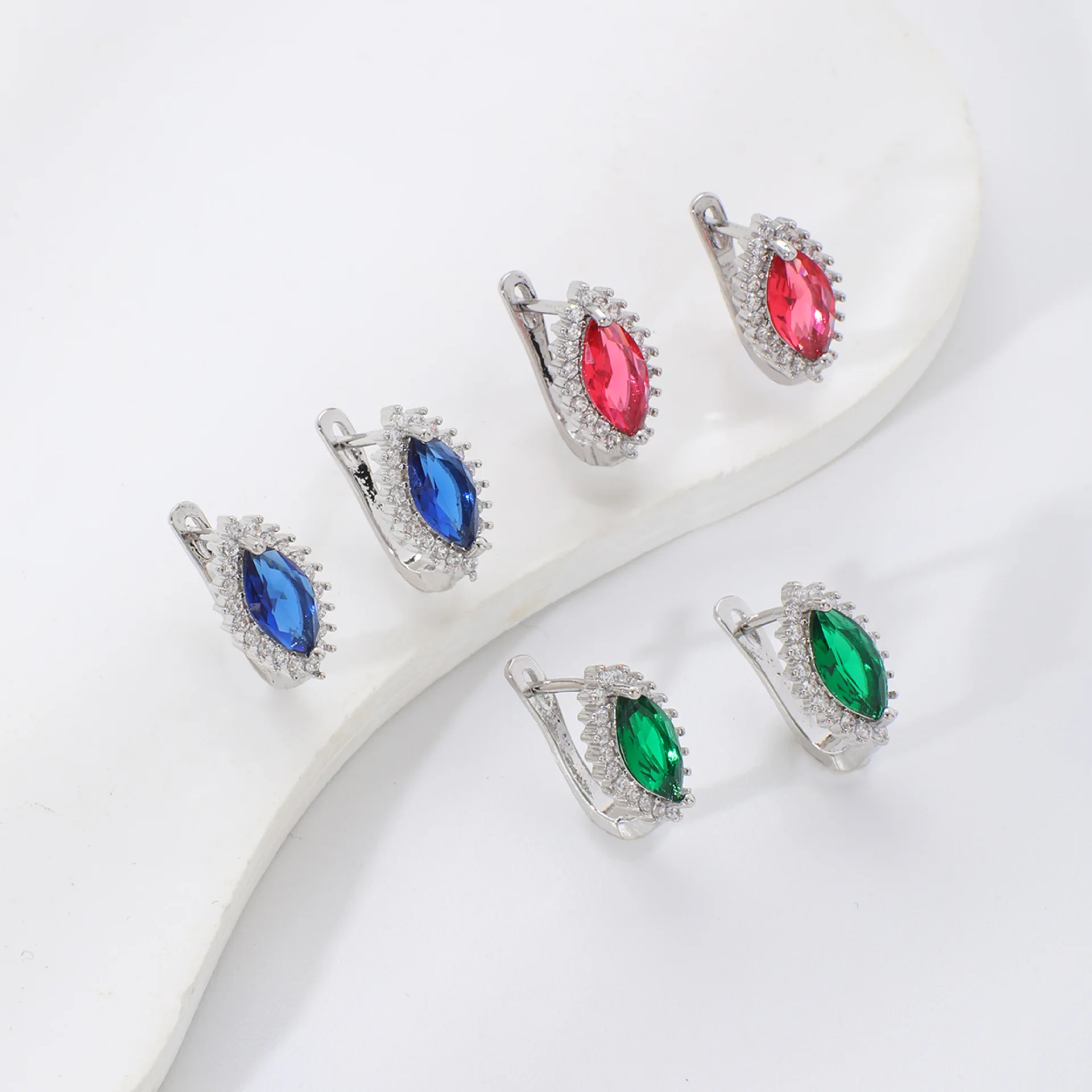 Pear Cut Natural Garnet Blue Topaz Sapphire Ruby 925 Sterling Silver Hoop Earring for Woman Water Drop Colorful Gemstone Jewelry
Pear Cut Natural Garnet Blue Topaz Sapphire Ruby 925 Sterling Silver Hoop Earring for Woman Water Drop Colorful Gemstone Jewelry