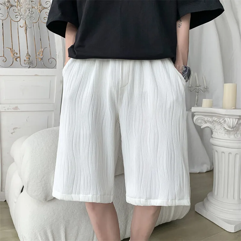 Summer Pleated Shorts Men Fashion White Casual Shorts Men Streetwear Korean Loose Ice Silk Shorts Mens Beach Shorts Plus Size
Summer Pleated Shorts Men Fashion White Casual Shorts Men Streetwear Korean Loose Ice Silk Shorts Mens Beach Shorts Plus Size