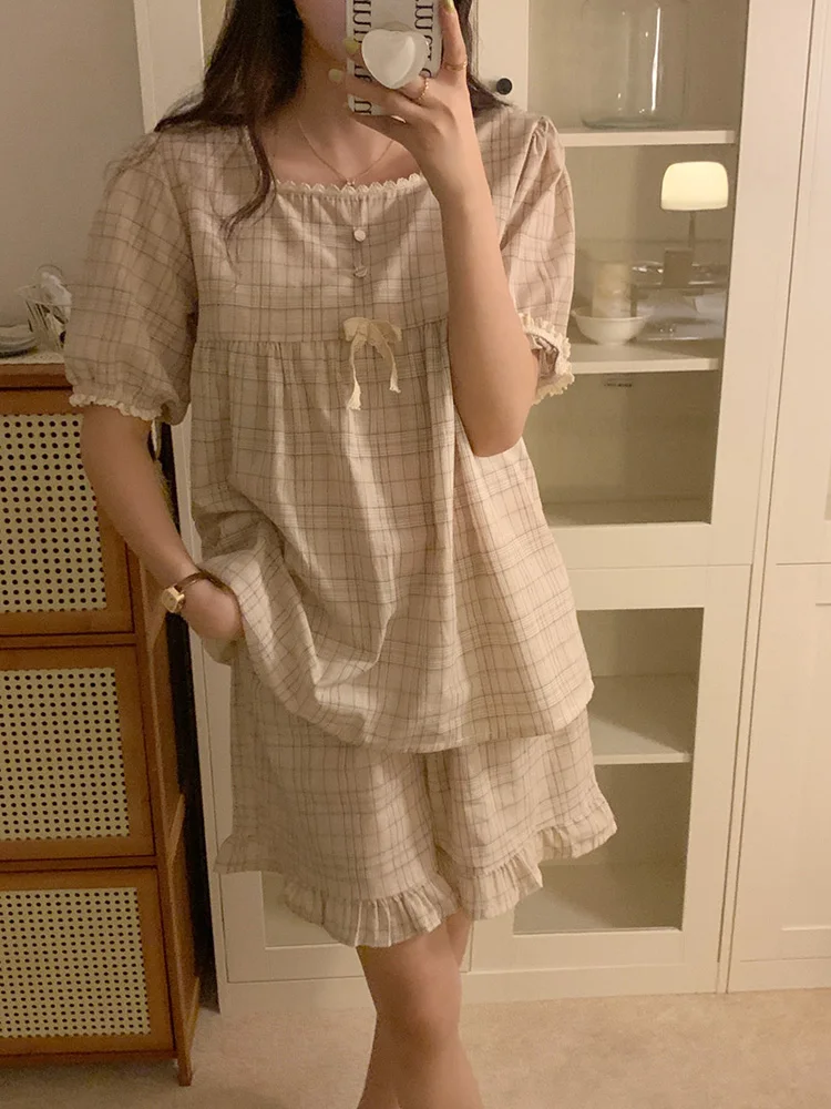 Home Simple Plaid Stripe Summer Lovers Sleep Tops Short Sleeved Pajama Set Lapel Casual Spouse Sleepwear Two Piece Set Loose
Home Simple Plaid Stripe Summer Lovers Sleep Tops Short Sleeved Pajama Set Lapel Casual Spouse Sleepwear Two Piece Set Loose