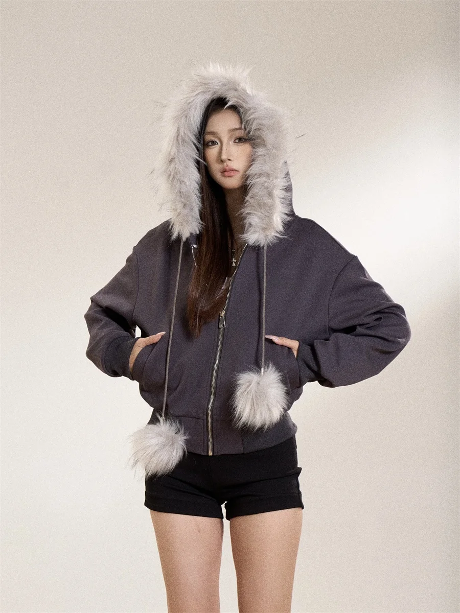 Американский свитер с капюшоном в стиле ретро, женское пальто с меховым воротником, весенне-осенний кардиган на молнии, верхняя одежда, прыгающий мяч
Американский свитер с капюшоном в стиле ретро, женское пальто с меховым воротником, весенне-осенний кардиган на молнии, верхняя одежда, прыгающий мяч