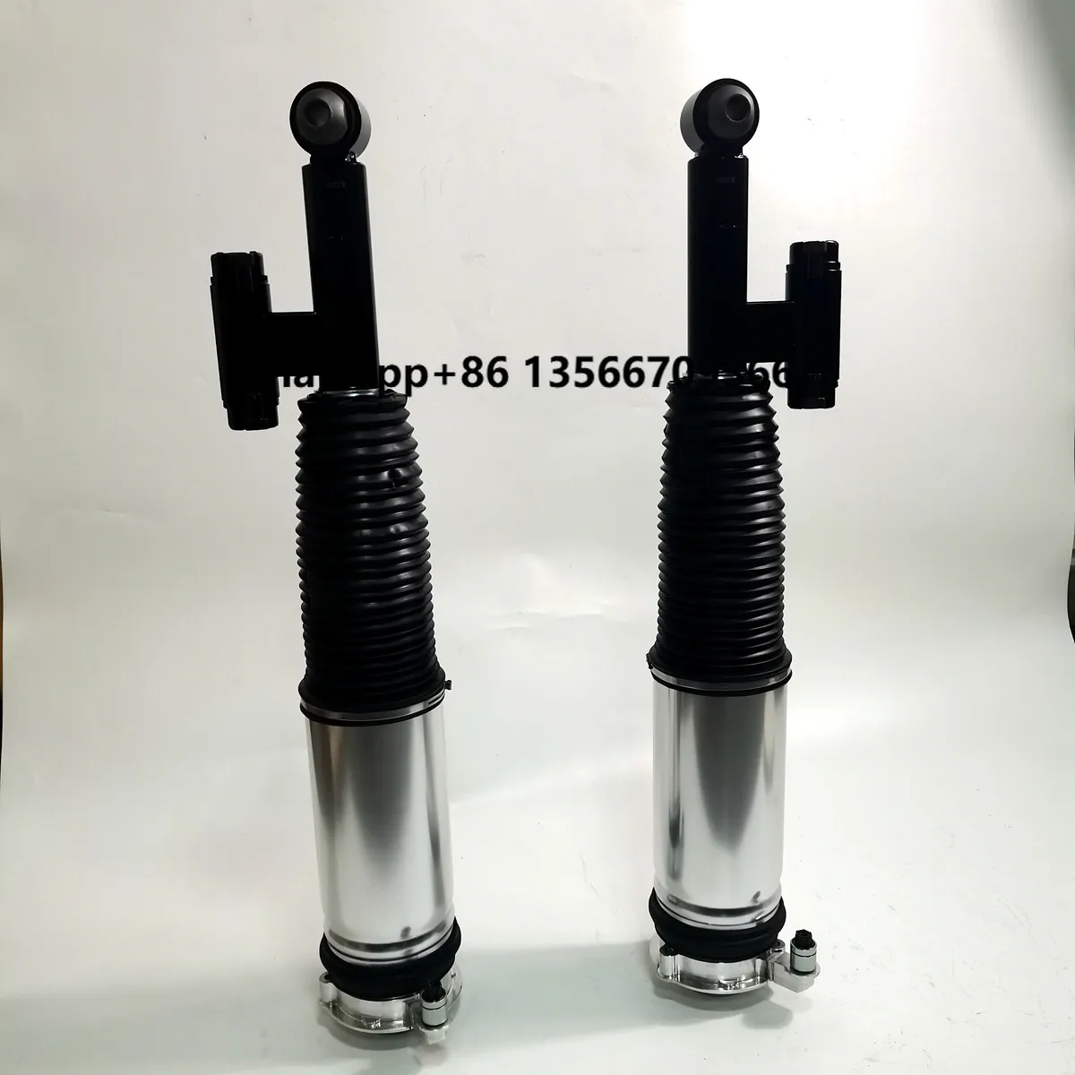 air Bag air Shocks 37106878225 for Rolls Royce Cullinan Rear Shock Absorbers air Ride Shock Strut
air Bag air Shocks 37106878225 for Rolls Royce Cullinan Rear Shock Absorbers air Ride Shock Strut
