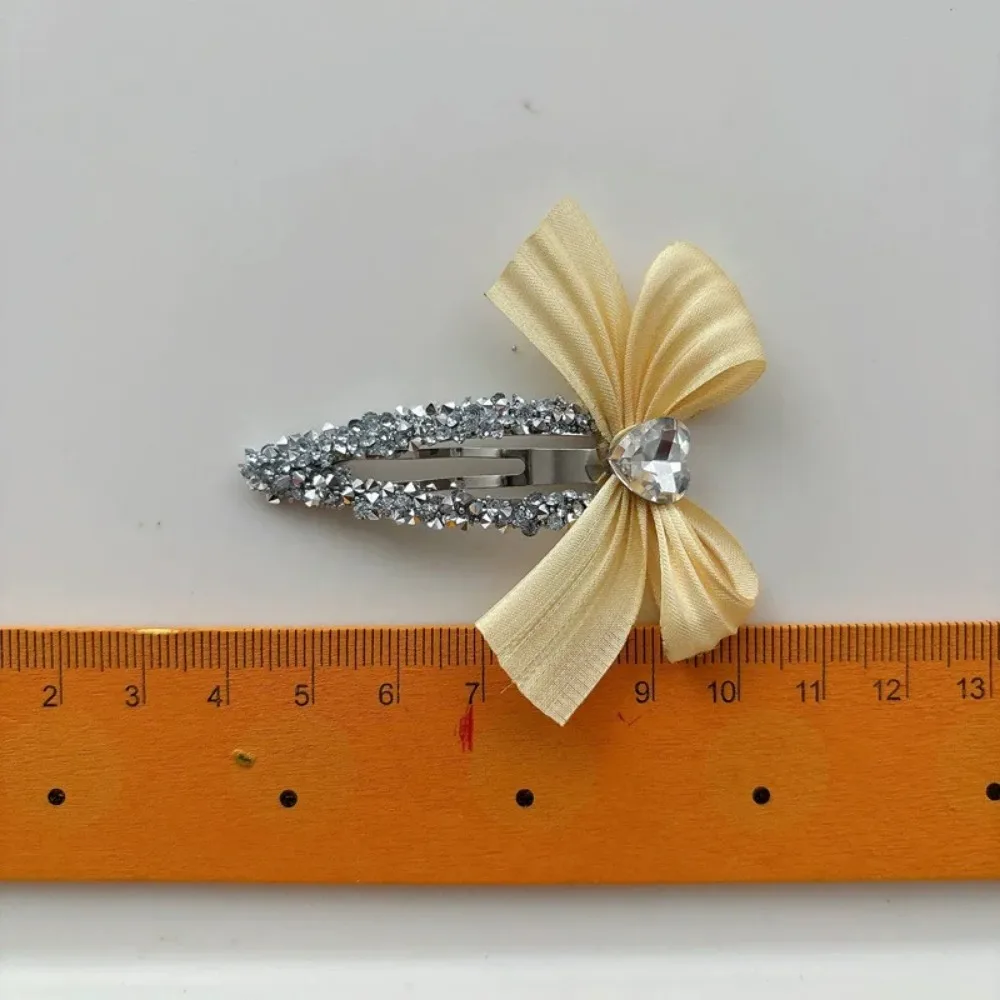 1pair Korean Sweet Rhinestone Bow Decoration Children Barrettes Gentle Side Hair Clips Girls Kids Headwear Accessories
1pair Korean Sweet Rhinestone Bow Decoration Children Barrettes Gentle Side Hair Clips Girls Kids Headwear Accessories