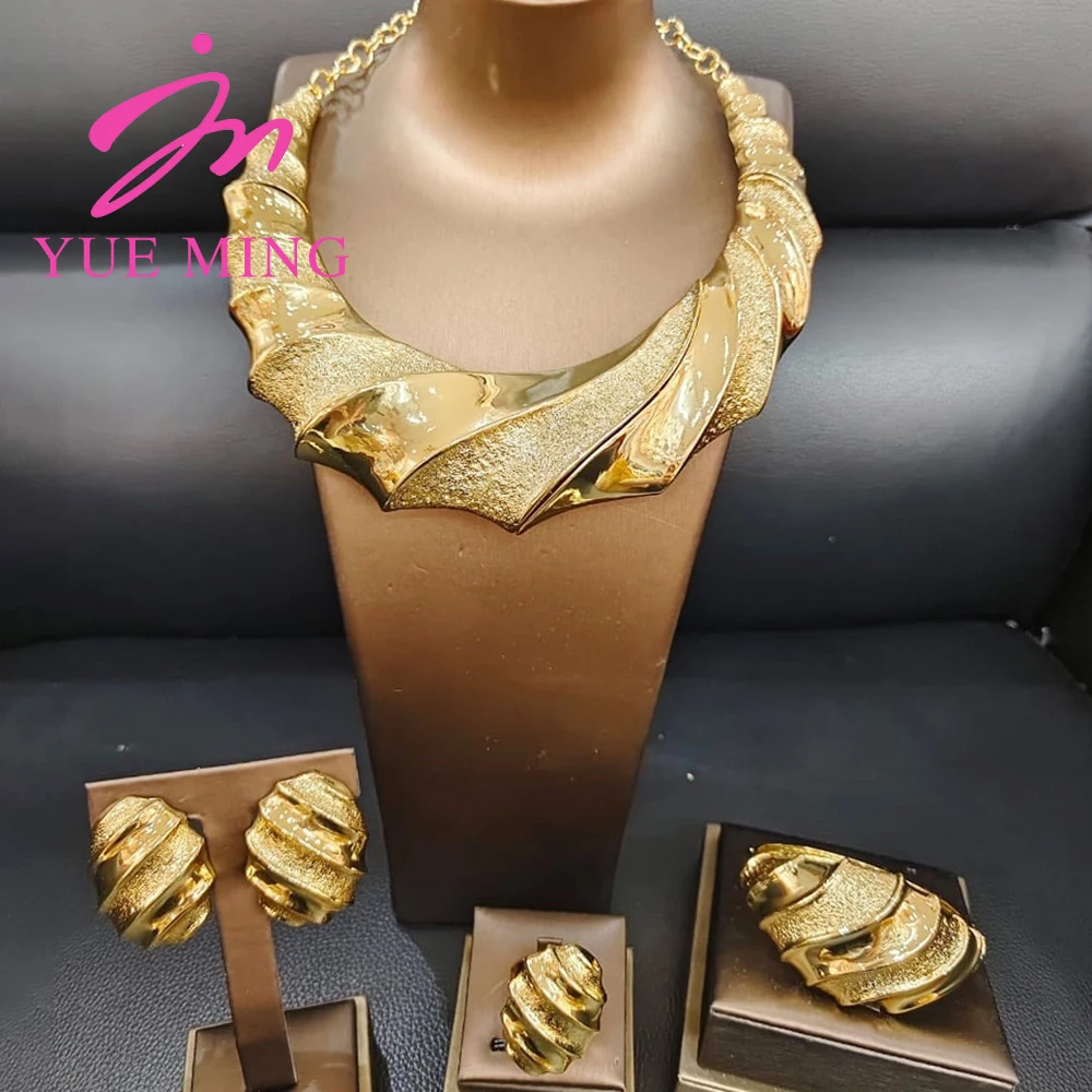 4PCS Jewelry Sets For Women Luxury Thick Necklace Bracelet Gold Plated Elegant Earrings Ring Party Jewellery Anniversary Gifts
4PCS Jewelry Sets For Women Luxury Thick Necklace Bracelet Gold Plated Elegant Earrings Ring Party Jewellery Anniversary Gifts