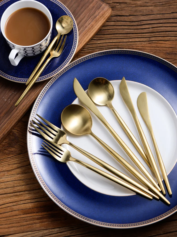 European Sle 304 Stainl Steel Western Steak Knife Dining Utensils Fork Set Creative Home Use Golden Knife Fork Spoon T...
European Sle 304 Stainl Steel Western Steak Knife Dining Utensils Fork Set Creative Home Use Golden Knife Fork Spoon T...