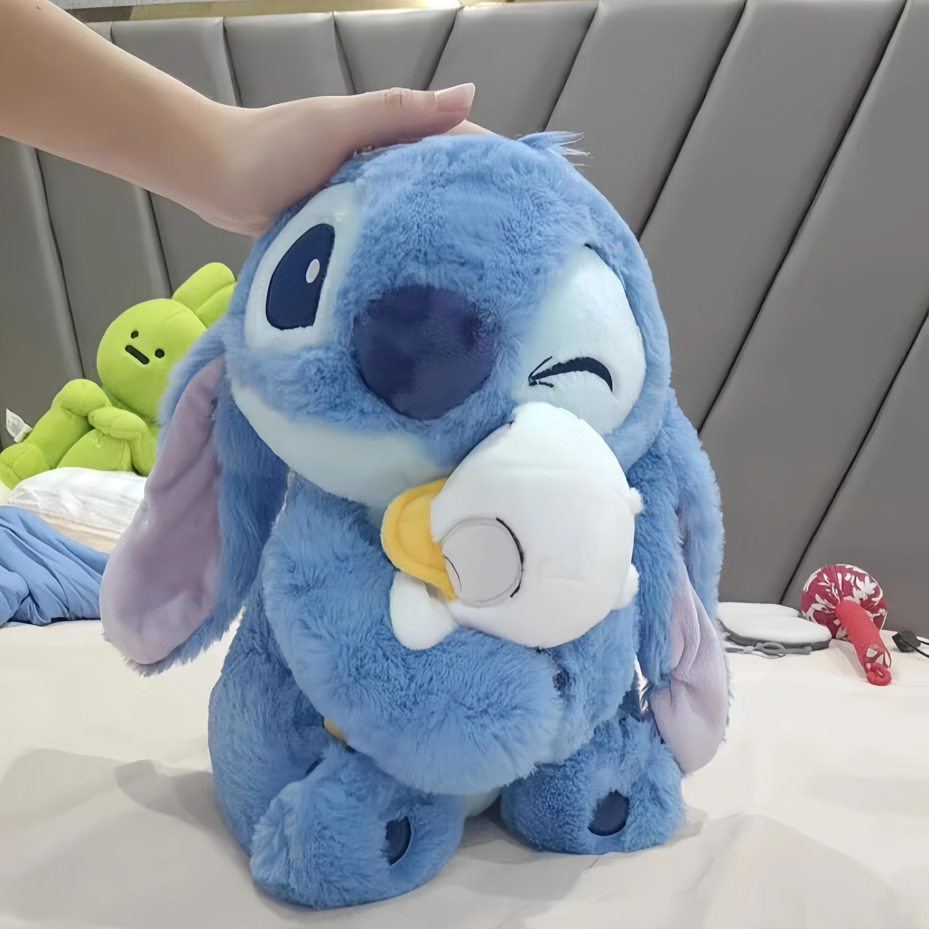 30-60 см Disney Stitch плюшевые игрушки стежка фаршированный фильм аниме стежка с уткой пузырь чай мультфильм стежка плюшевые спальные куклы 
30-60 см Disney Stitch плюшевые игрушки стежка фаршированный фильм аниме стежка с уткой пузырь чай мультфильм стежка плюшевые спальные куклы