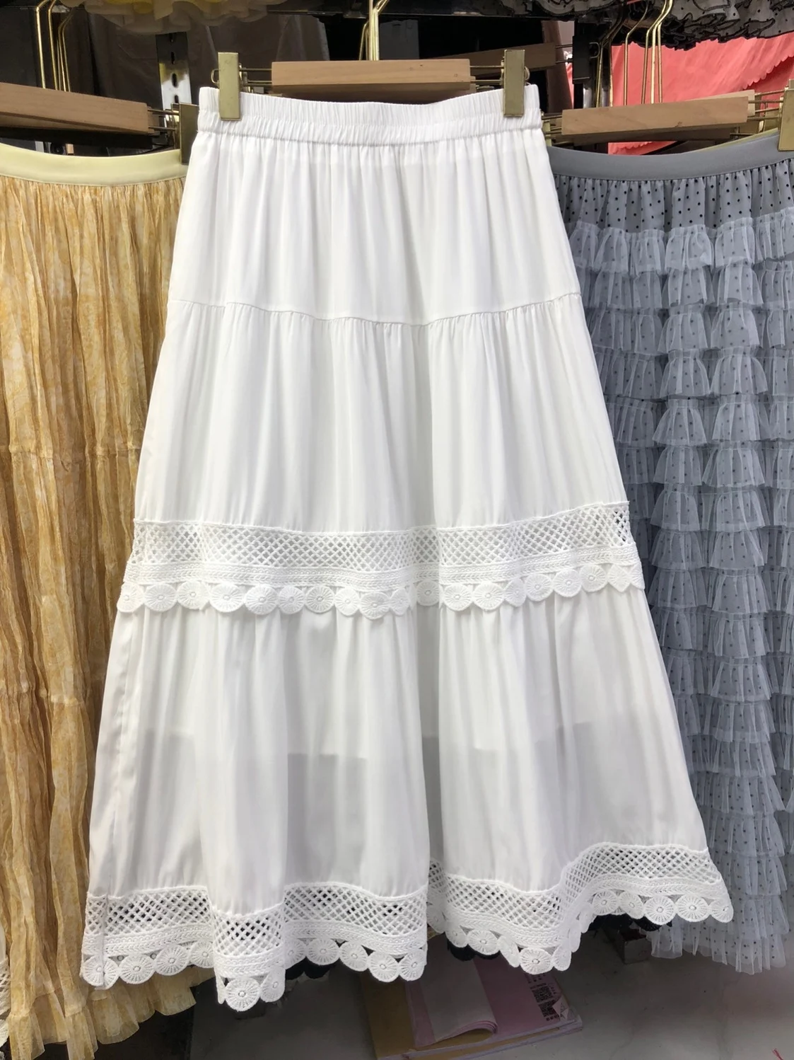High Waist Lace A-Line Midi Skirt Women's Elastic Waist Half Skirt Long Skirt Spring 2026 New Style Polyester Fiber
High Waist Lace A-Line Midi Skirt Women's Elastic Waist Half Skirt Long Skirt Spring 2026 New Style Polyester Fiber