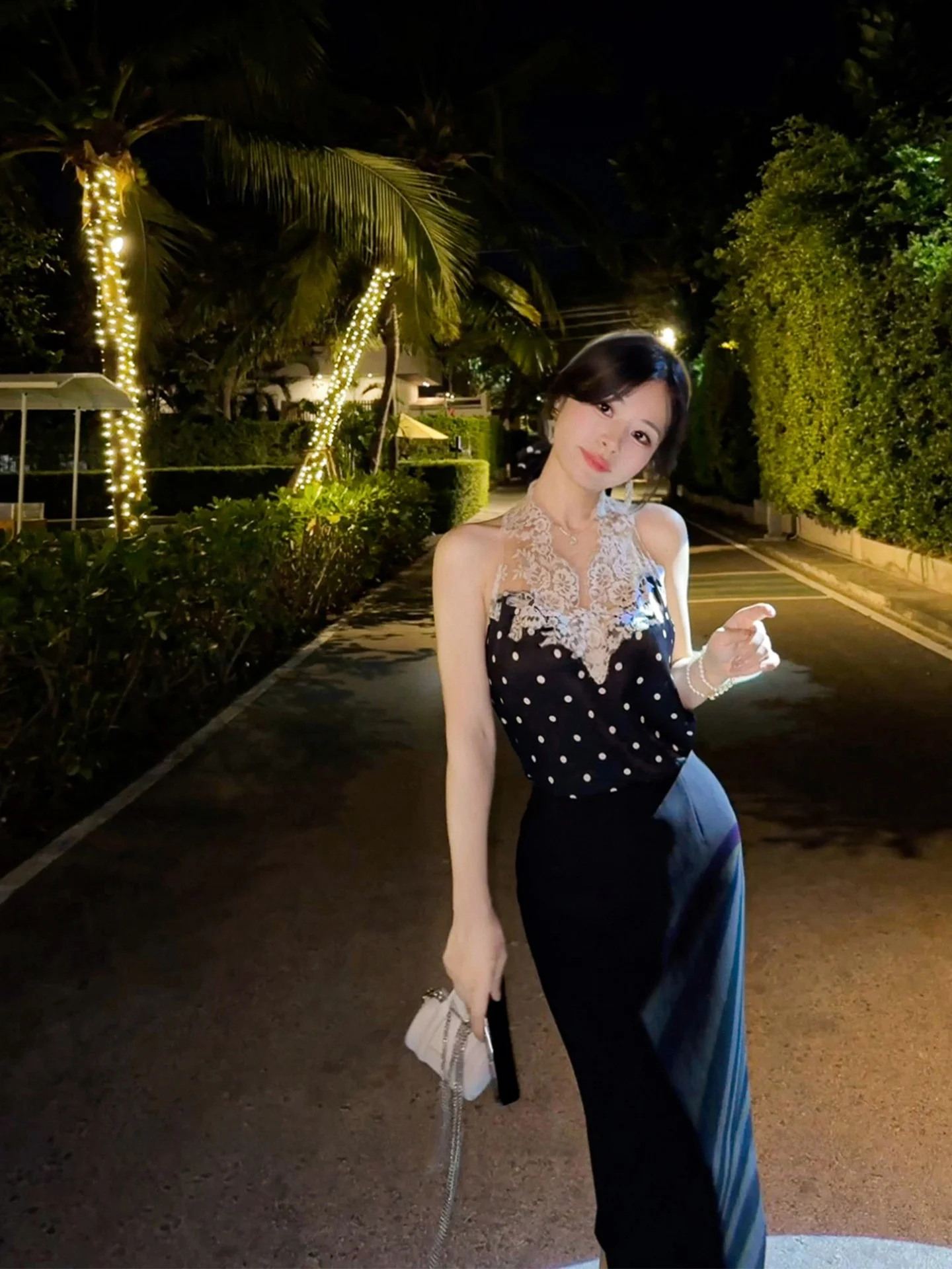 Оригинальный кружевной топ ручной работы с открытыми плечами, в горошек, во французском стиле, свободного кроя, без рукавов, из полиэстера, женский, размер S
Оригинальный кружевной топ ручной работы с открытыми плечами, в горошек, во французском стиле, свободного кроя, без рукавов, из полиэстера, женский, размер S