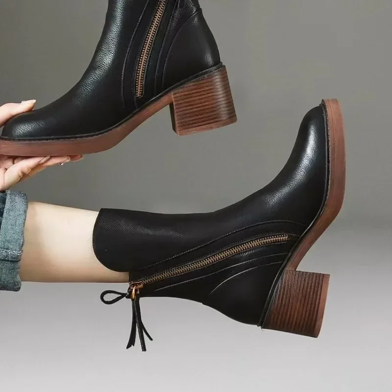 High Heel Ankle Boots for Women Leather Short Boots Round Toe Chunky Heel Boots Side Zipper Ankle Boot Female Platform Heel
High Heel Ankle Boots for Women Leather Short Boots Round Toe Chunky Heel Boots Side Zipper Ankle Boot Female Platform Heel