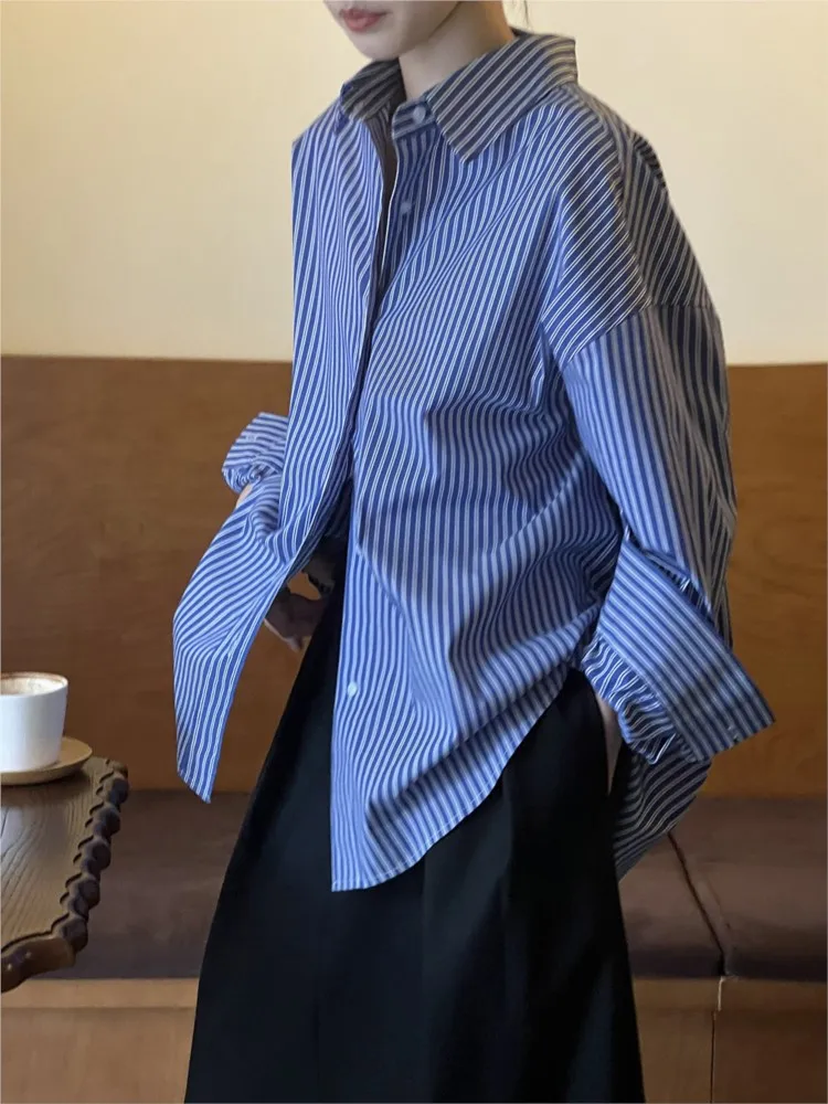 Retro Striped Shirt Women Summer 2025 New Fashion Casual Loose Long Sleeve Single Breasted Shirts Office Lady Chic Blouse Tops 
Retro Striped Shirt Women Summer 2025 New Fashion Casual Loose Long Sleeve Single Breasted Shirts Office Lady Chic Blouse Tops