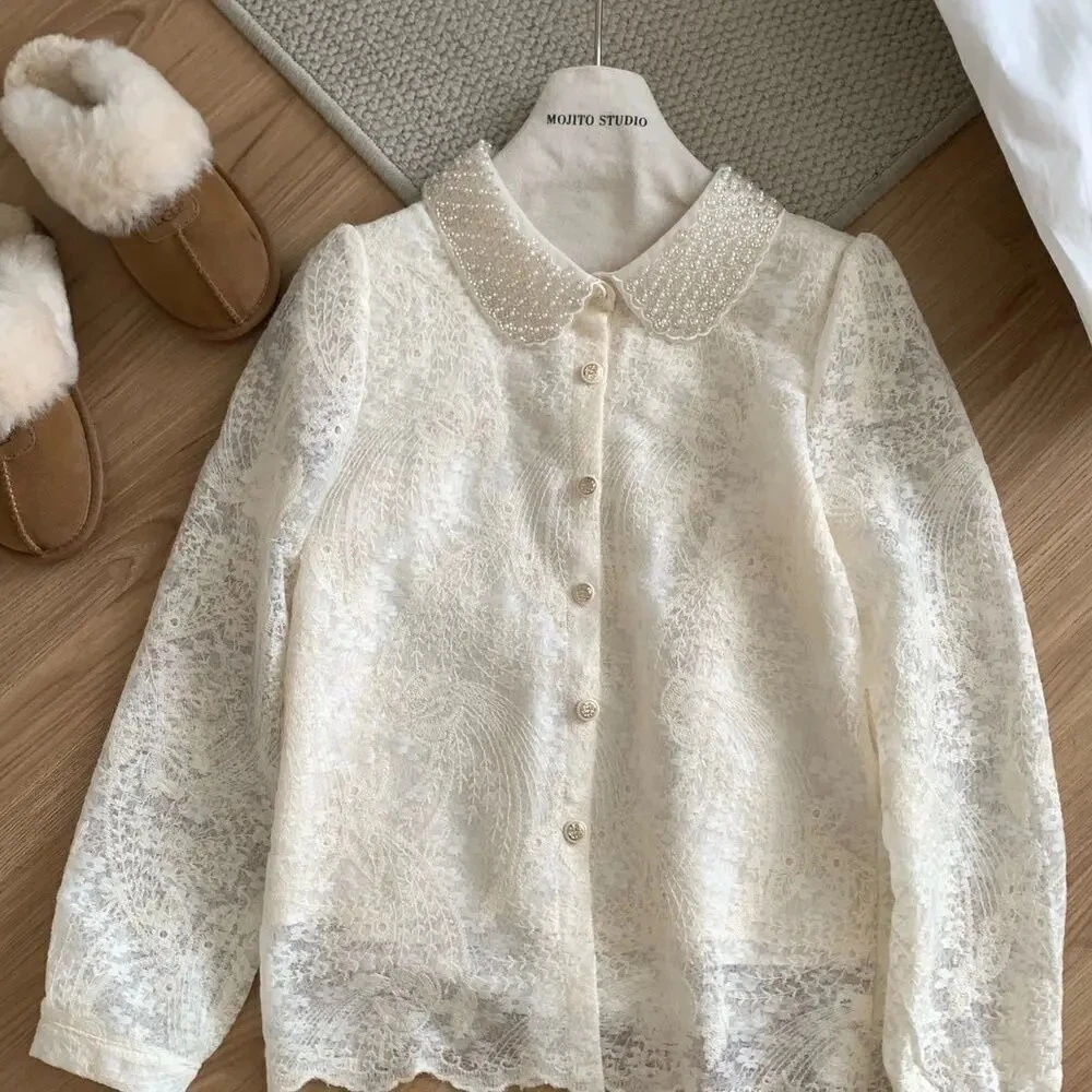 Новая весенняя блузка с длинным рукавом, в стиле французского шик, с бисером, воротником-стойкой и кружевом
Новая весенняя блузка с длинным рукавом, в стиле французского шик, с бисером, воротником-стойкой и кружевом