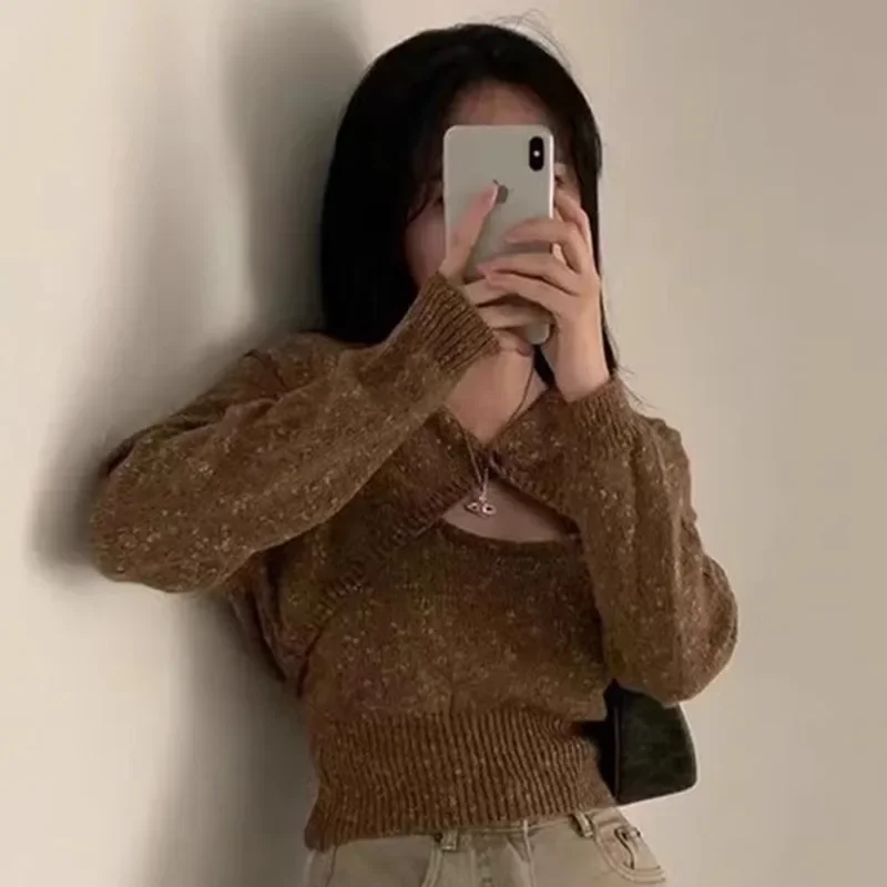 Design Sense Spicy Girl Knitted Top, Women'S Spring And Autumn Sexy Suspender Short Top Two-Piece Set
Design Sense Spicy Girl Knitted Top, Women'S Spring And Autumn Sexy Suspender Short Top Two-Piece Set