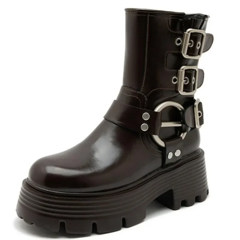 6.5CM Genuine Leather Women Metal Motorcycle Boots Breathable Platform Booties Women Shoes Women Auutmn Ankle Boots Punk Style
6.5CM Genuine Leather Women Metal Motorcycle Boots Breathable Platform Booties Women Shoes Women Auutmn Ankle Boots Punk Style