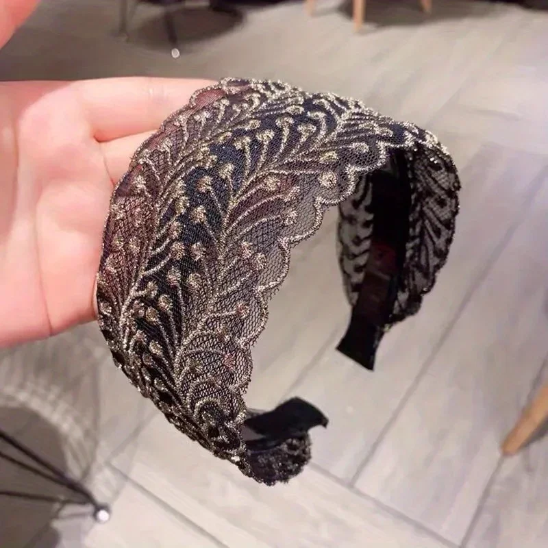 Elegant Wide Lace Headband for Women Non-Slip Grip Gray Hair Coverage Daily Casual Outdoor Hair Accessories
Elegant Wide Lace Headband for Women Non-Slip Grip Gray Hair Coverage Daily Casual Outdoor Hair Accessories