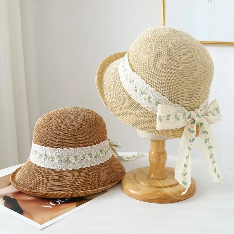 A flower-tied hat for women sun-protective that shows off one's face and small outing
A flower-tied hat for women sun-protective that shows off one's face and small outing