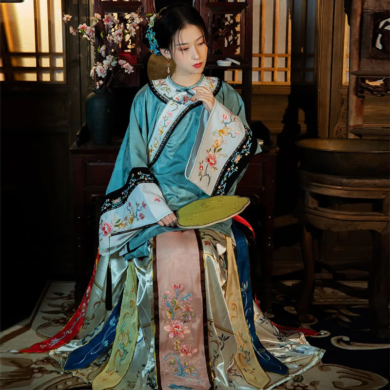251-Qing Dynasty clothing, Qing Hanfu women's heavy industry embroidery top, horse face skirt set
251-Qing Dynasty clothing, Qing Hanfu women's heavy industry embroidery top, horse face skirt set