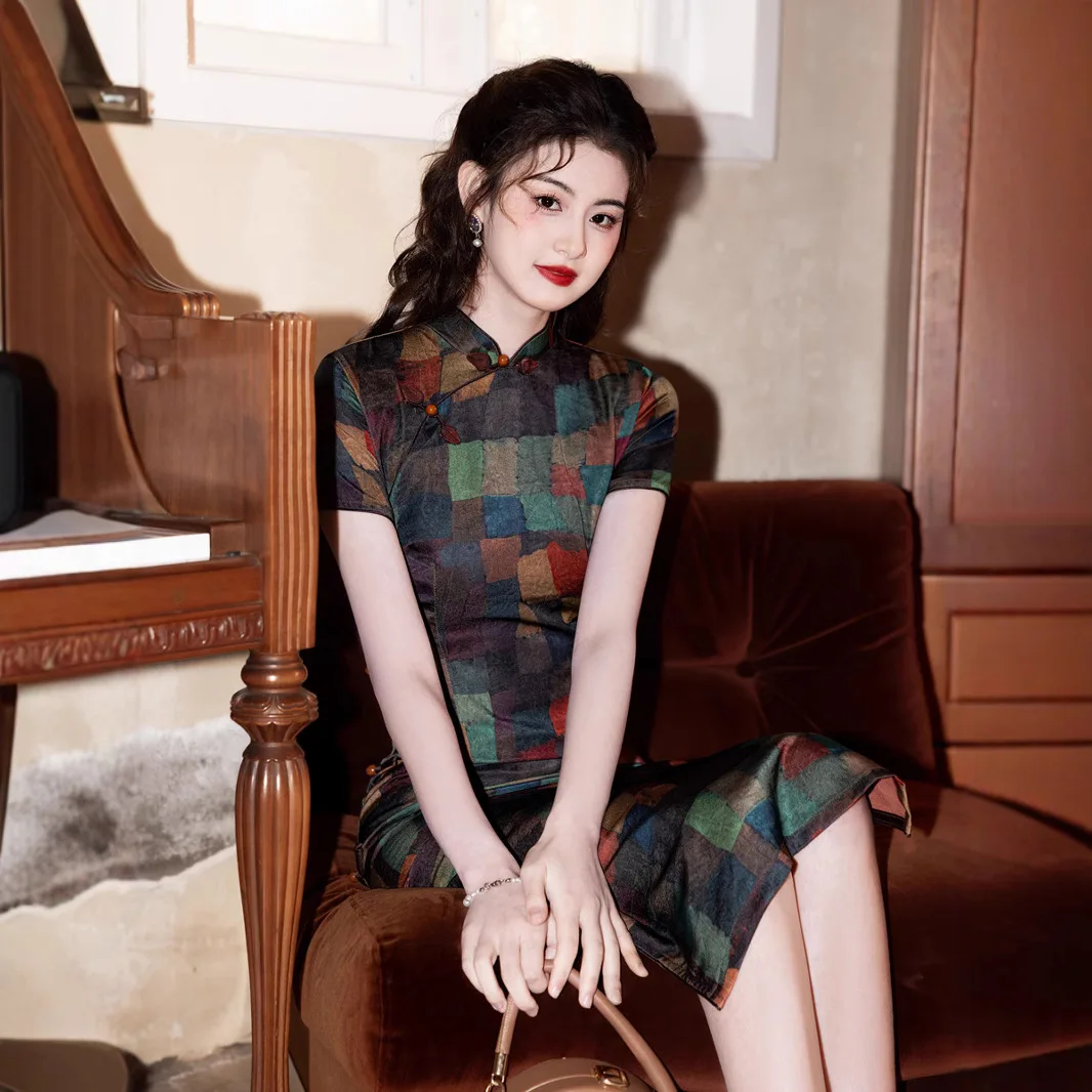 Yourqipao красивое новое модифицированное клетчатое платье Cheongsam в китайском стиле 2025 новое летнее платье Ципао с короткими рукавами
Yourqipao красивое новое модифицированное клетчатое платье Cheongsam в китайском стиле 2025 новое летнее платье Ципао с короткими рукавами