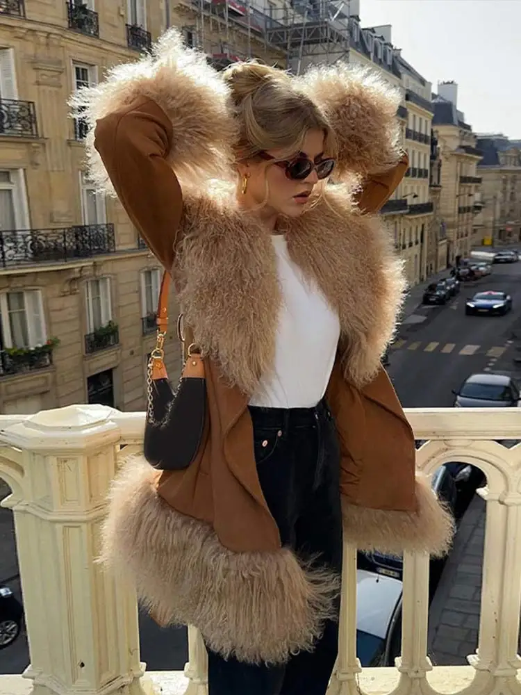 Furry Patchwork Warm Coat For Women Thick Lapel Long Sleeve Single Breasted Jacket Autumn Winter Lady Fashion Street Outerwear
Furry Patchwork Warm Coat For Women Thick Lapel Long Sleeve Single Breasted Jacket Autumn Winter Lady Fashion Street Outerwear