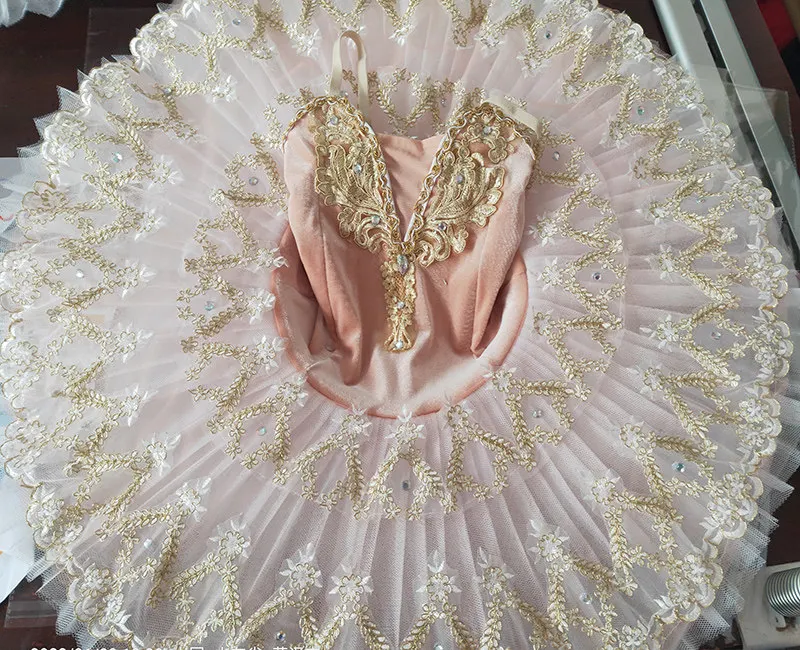 Профессиональное балетное платье-пачка с цветочным узором для взрослых и детей, женское платье принцессы с блюдцем, блинное лебединое озеро, балерина, сценическое танцевальное платье
Профессиональное балетное платье-пачка с цветочным узором для взрослых и детей, женское платье принцессы с блюдцем, блинное лебединое озеро, балерина, сценическое танцевальное платье