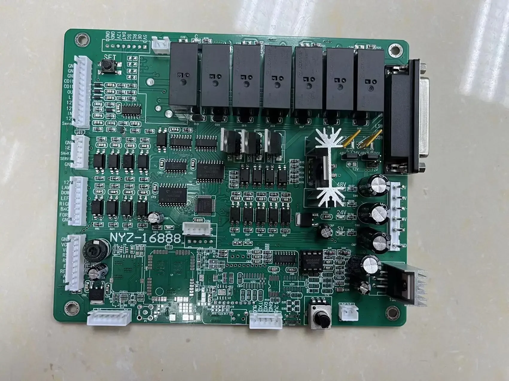 Brazil Popular Bill Acceptors Big Small Toy Catcher Grabber Crane L Claw Kits Components Prize Vending Arcade Games Machines 
Brazil Popular Bill Acceptors Big Small Toy Catcher Grabber Crane L Claw Kits Components Prize Vending Arcade Games Machines