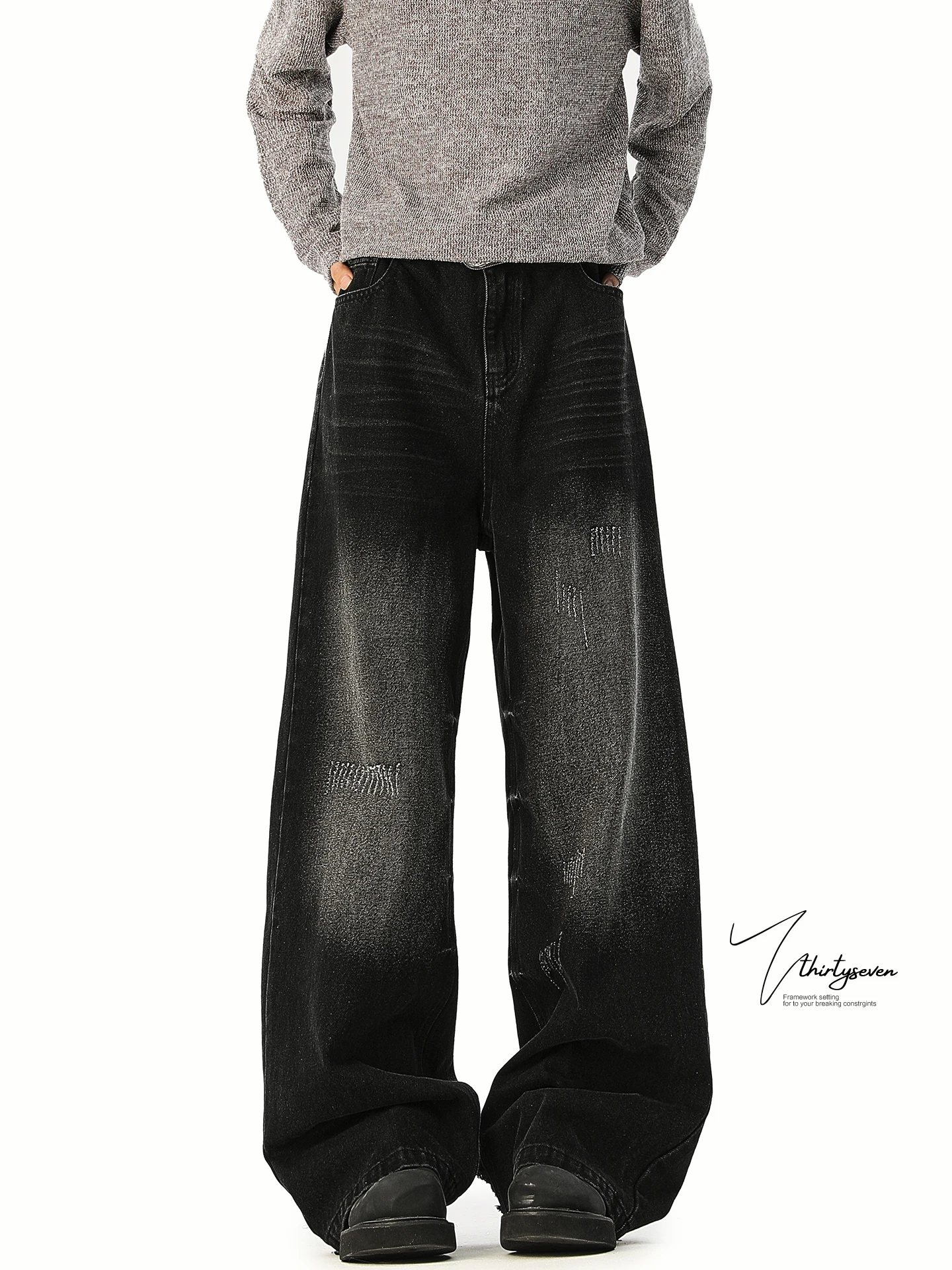 V37 Американские винтажные мужские джинсы с завышенной талией High Street Свободные широкие брюки Повседневные брюки прямого кроя на осень
V37 Американские винтажные мужские джинсы с завышенной талией High Street Свободные широкие брюки Повседневные брюки прямого кроя на осень