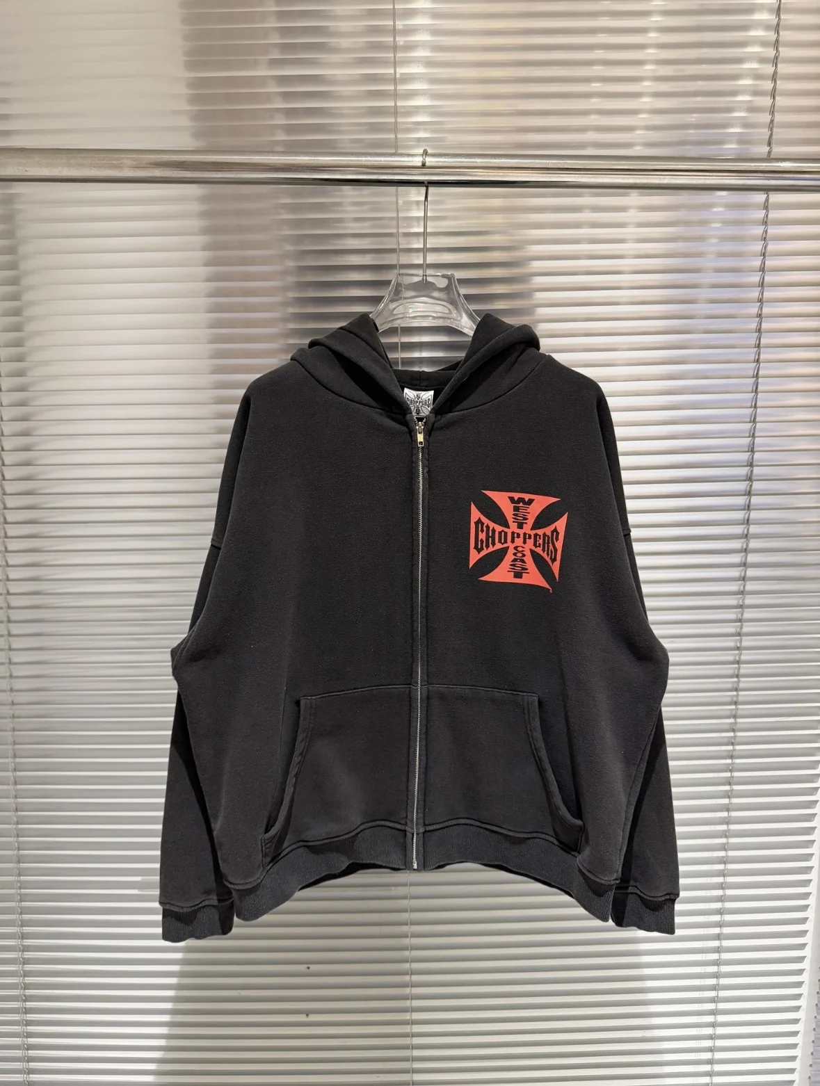 Wcc Style Vintage Streetwear Hoodie Zipper Iron Cross Print Oversized Long Sleeve Sweatshirt for Youth Unisex Commute Style
Wcc Style Vintage Streetwear Hoodie Zipper Iron Cross Print Oversized Long Sleeve Sweatshirt for Youth Unisex Commute Style