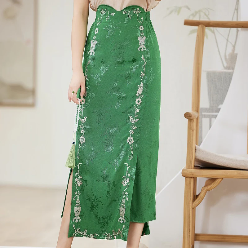 2022 Summer New Fashion Pencil Skirt Chinese Rayon Jacquard Flower And Bird Embroidery Elastic High Waist Slim Lady Skirt S-XXL
2022 Summer New Fashion Pencil Skirt Chinese Rayon Jacquard Flower And Bird Embroidery Elastic High Waist Slim Lady Skirt S-XXL