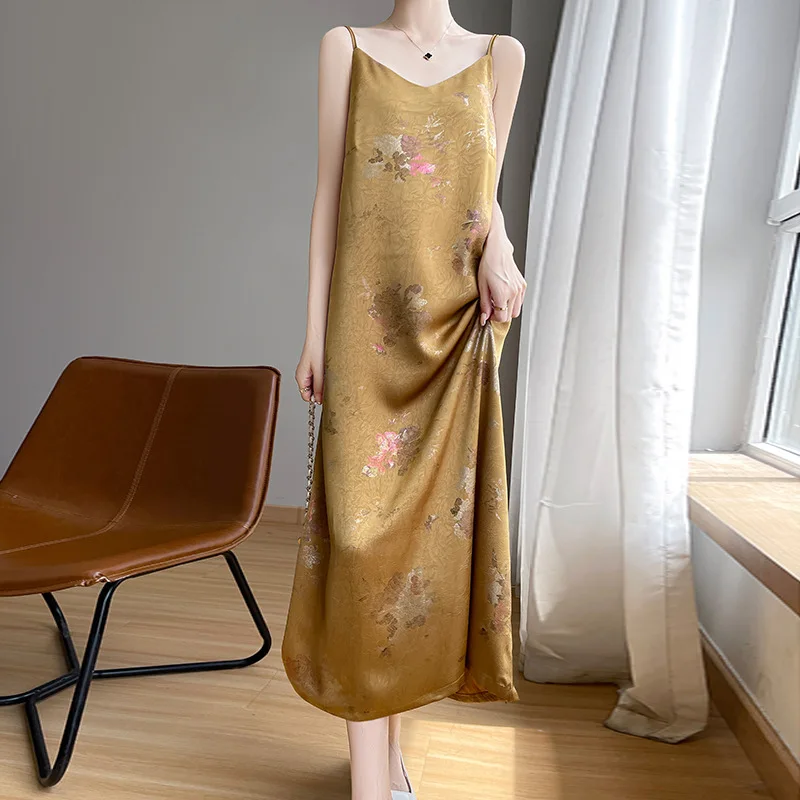 High-End Temperament Chinese Style Sling Dress Women's Jacquard Printed New Bottoming Drape High-Grade Skirt
High-End Temperament Chinese Style Sling Dress Women's Jacquard Printed New Bottoming Drape High-Grade Skirt
