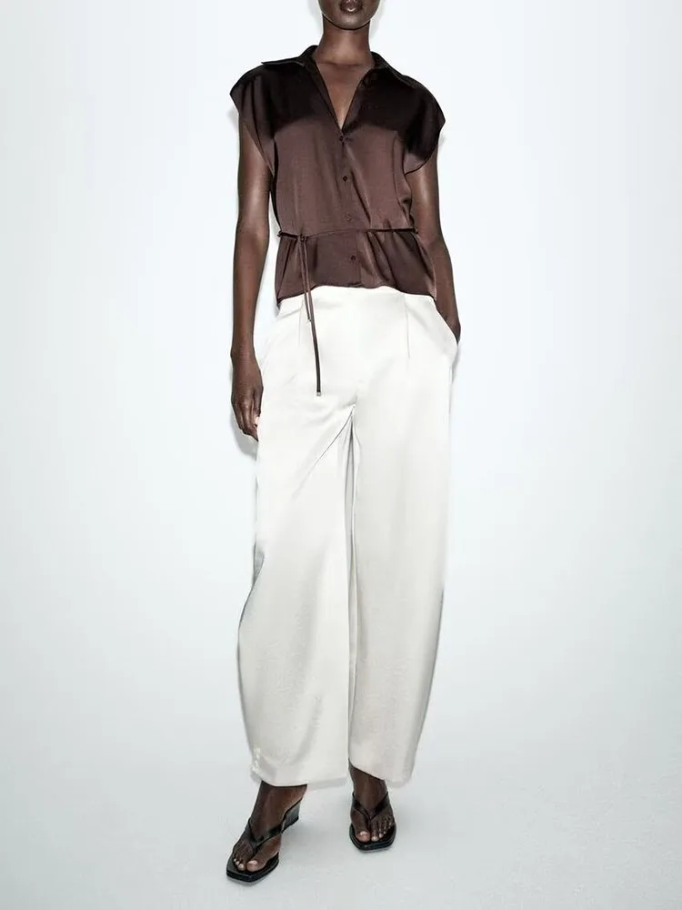 New Summer 2026 Women's Sleeveless Collared Shirt Top Trendy Chinese Style Fashionable Versatile Clothing Item for Ladies
New Summer 2026 Women's Sleeveless Collared Shirt Top Trendy Chinese Style Fashionable Versatile Clothing Item for Ladies