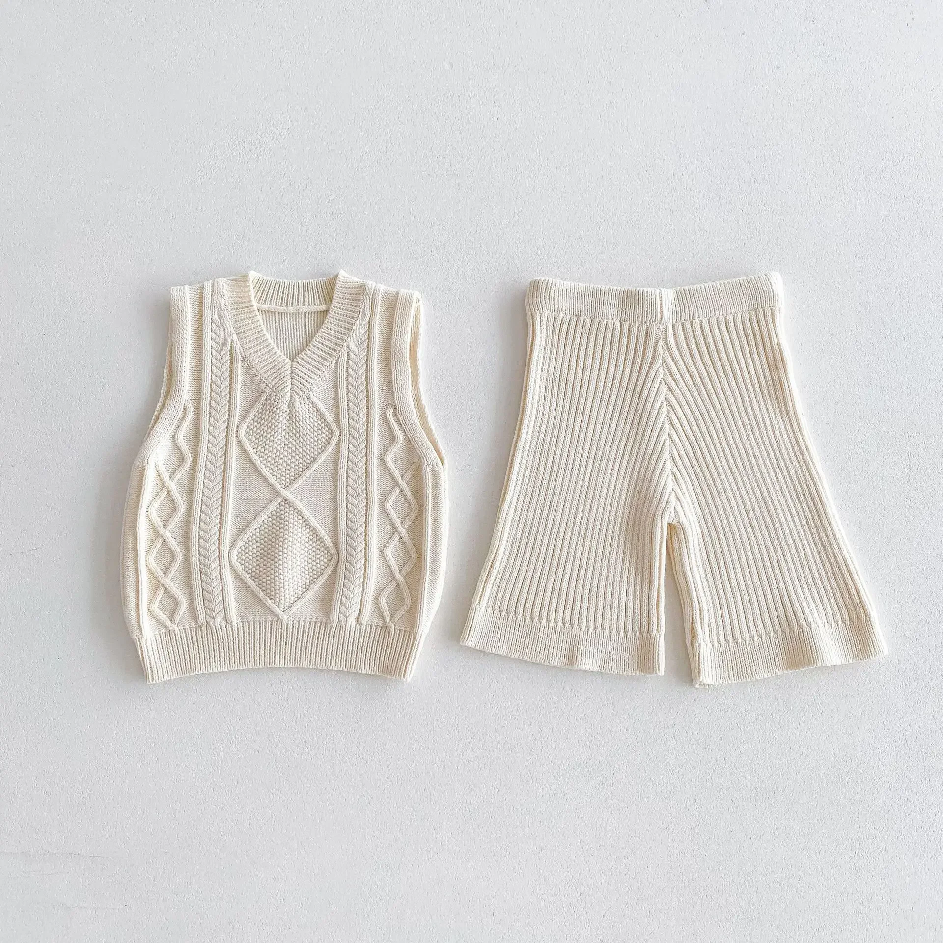Children Clothing Set 2024 Autumn New Fashionable Korean Style Solid Color Sleeveless Vest Knit Sweater Pants Two Piece Set
Children Clothing Set 2024 Autumn New Fashionable Korean Style Solid Color Sleeveless Vest Knit Sweater Pants Two Piece Set