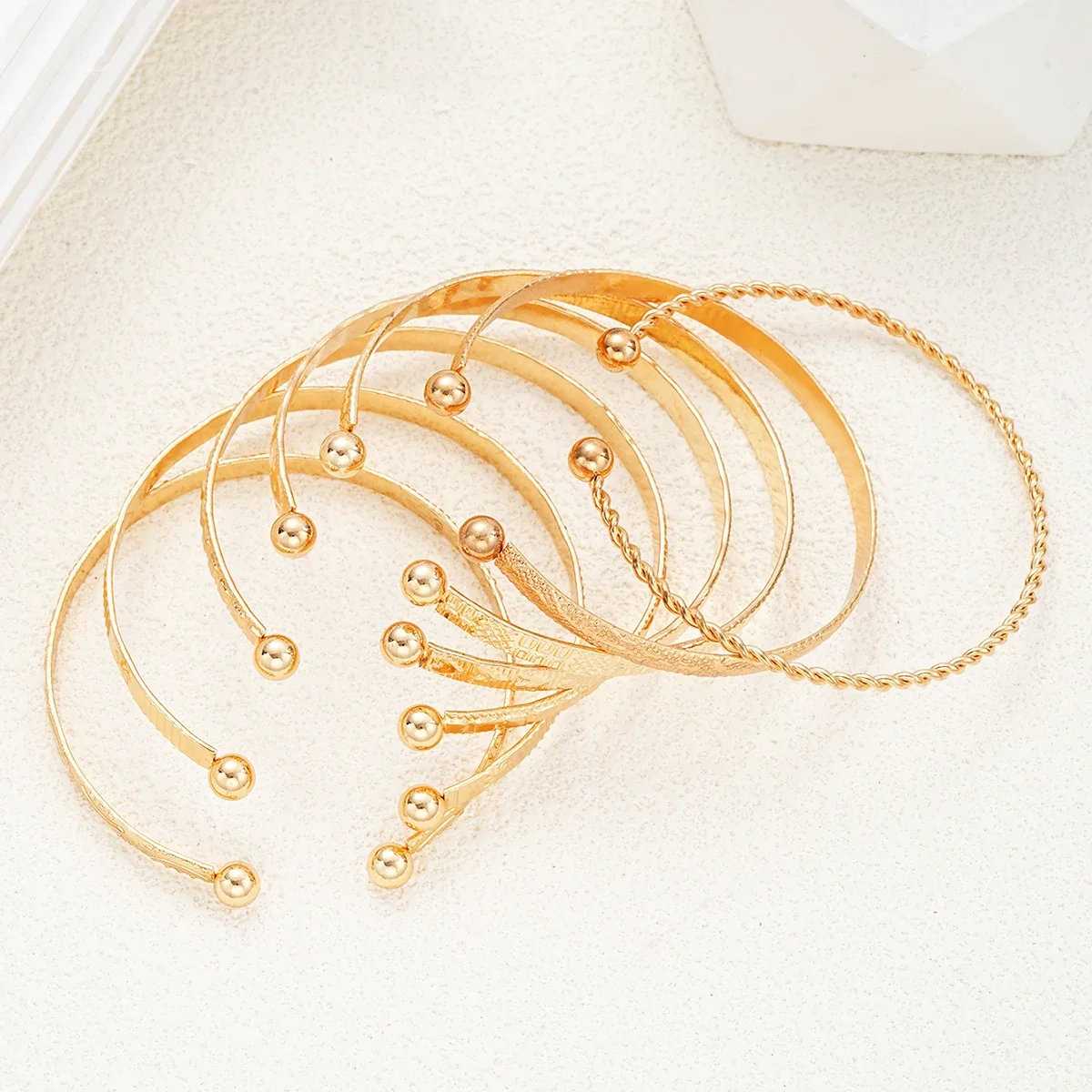 7 Pcs/Set Punk Bracelets for Women Girls Goth Heart Prints Metal Design Open Bangle Party Fashion Jewelry Gifts
7 Pcs/Set Punk Bracelets for Women Girls Goth Heart Prints Metal Design Open Bangle Party Fashion Jewelry Gifts