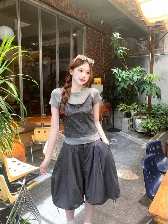plus Size Korean Style Casual Summer Outfit Polka Dot Strap Top Short Sleeve Bloomer Wide Leg Pants Fashionable Three-Piece Set
plus Size Korean Style Casual Summer Outfit Polka Dot Strap Top Short Sleeve Bloomer Wide Leg Pants Fashionable Three-Piece Set