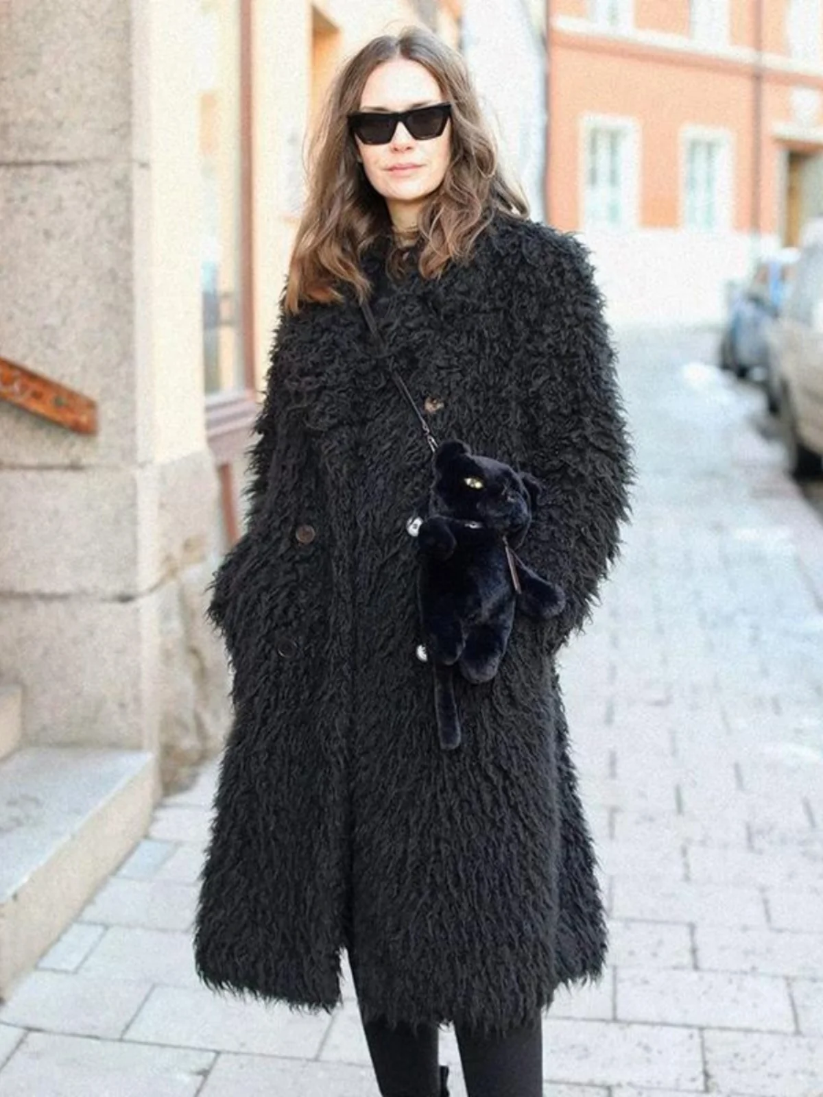 Oversize Lamb Fur Jacket Women's Personal Style Knee-Length Fake Fur Coat Outerwear Street Style Thickened Long Sleeve Coat
Oversize Lamb Fur Jacket Women's Personal Style Knee-Length Fake Fur Coat Outerwear Street Style Thickened Long Sleeve Coat
