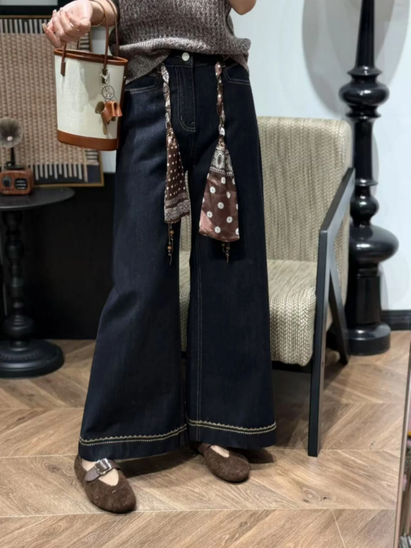 High Waist Straight Leg Jeans Women's Loose Wide Leg Pants Scarf Belt Denim Spring Autumn Cotton Stretchy Casual Trousers
High Waist Straight Leg Jeans Women's Loose Wide Leg Pants Scarf Belt Denim Spring Autumn Cotton Stretchy Casual Trousers
