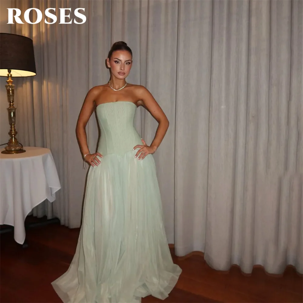 ROSES Light Green Strapless Tulle Evening Dress A Line Party Dresses Floor Length Prom Gown Tulle Flowy robes du soir Customized
ROSES Light Green Strapless Tulle Evening Dress A Line Party Dresses Floor Length Prom Gown Tulle Flowy robes du soir Customized
