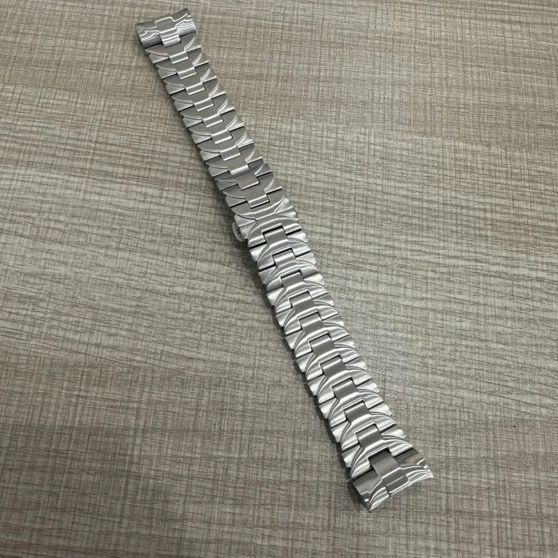 PAM441 111 00448Stainless steel watch strap, stainless steel replacement watch chain 24mm Pangdahai Steel Belt
PAM441 111 00448Stainless steel watch strap, stainless steel replacement watch chain 24mm Pangdahai Steel Belt