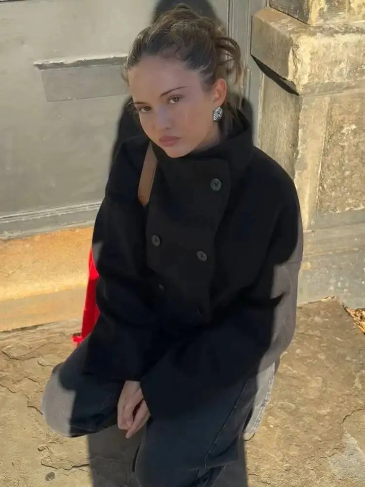 Stand Collar Women Winter Woolen Coat 2025 Spring Single Breasted Loose Female Long Sleeve Jacket Office Lady Street Short Coats
Stand Collar Women Winter Woolen Coat 2025 Spring Single Breasted Loose Female Long Sleeve Jacket Office Lady Street Short Coats
