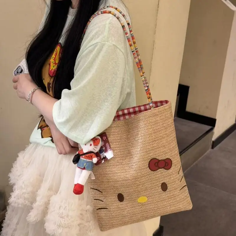 Sanrio Hello Kitty Straw Weaving Zipperless Colorful Handheld Strap Vacation Style Shoulder Bag Vertical Square Commuting Bag
Sanrio Hello Kitty Straw Weaving Zipperless Colorful Handheld Strap Vacation Style Shoulder Bag Vertical Square Commuting Bag