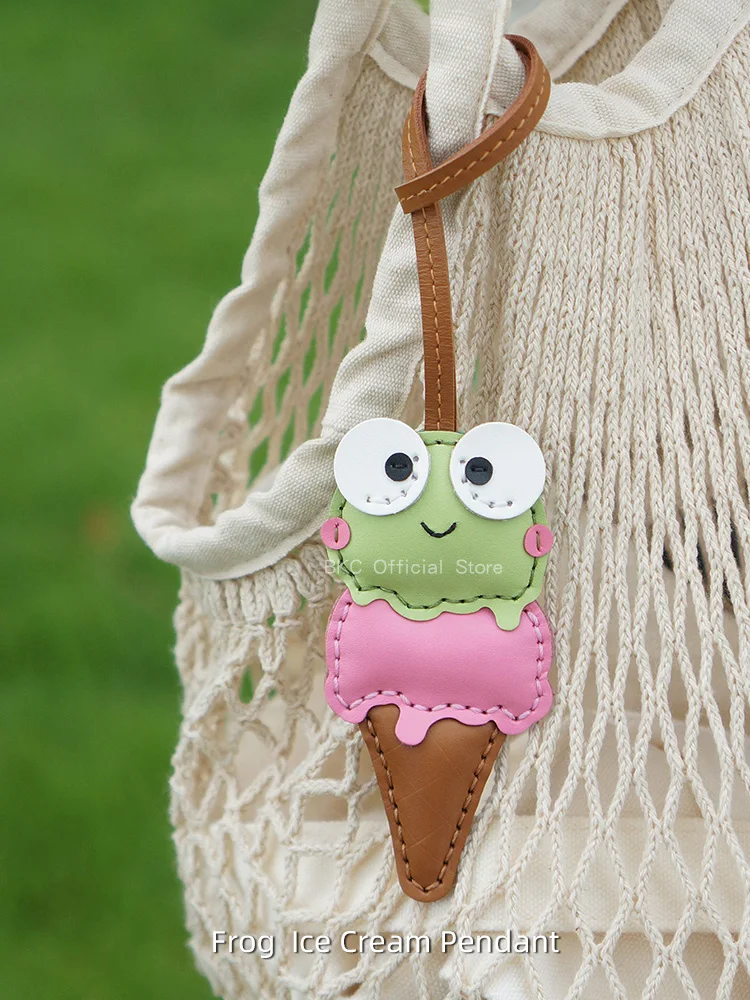 Original Frog Ice Cream Cowhide Pendant, Full Handmade Saddle Stitch Bag Accessory,Bag Charm
Original Frog Ice Cream Cowhide Pendant, Full Handmade Saddle Stitch Bag Accessory,Bag Charm