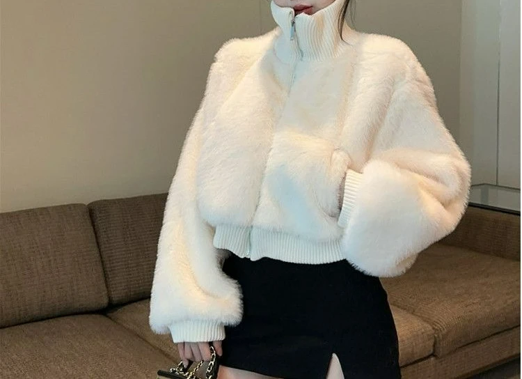 2025 Autumn Winter New Zipper Cardigan Sweater Coat for Women, Stand Collar Knitted Top
2025 Autumn Winter New Zipper Cardigan Sweater Coat for Women, Stand Collar Knitted Top