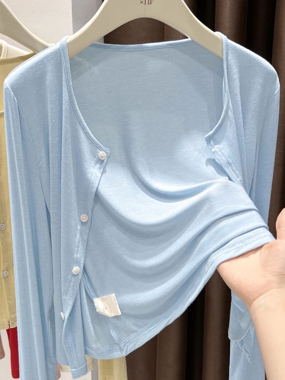 Modal Short Beach Sunscreen Shawl Women's Skirt Matching Korean Style Top Blue Open Cardigan Thin Model Polyester Fiber
Modal Short Beach Sunscreen Shawl Women's Skirt Matching Korean Style Top Blue Open Cardigan Thin Model Polyester Fiber