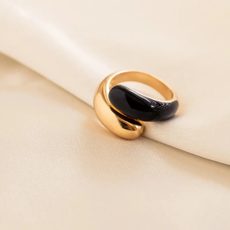 New Enamel Drop Glazed Brass Plated 18K Gold Color Blocked European American Couple Ring Birthday Jewelry Gift
New Enamel Drop Glazed Brass Plated 18K Gold Color Blocked European American Couple Ring Birthday Jewelry Gift