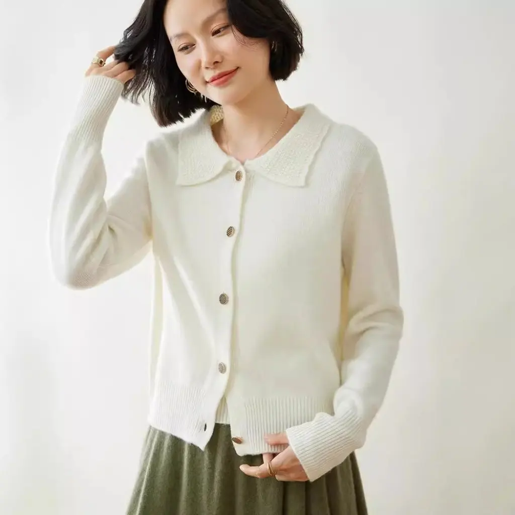 Women's Long Sleeve Cashmere Cardigan Solid Color Lapel Autumn Winter Sweater Overhead Wool Coat Top Buttoned
Women's Long Sleeve Cashmere Cardigan Solid Color Lapel Autumn Winter Sweater Overhead Wool Coat Top Buttoned