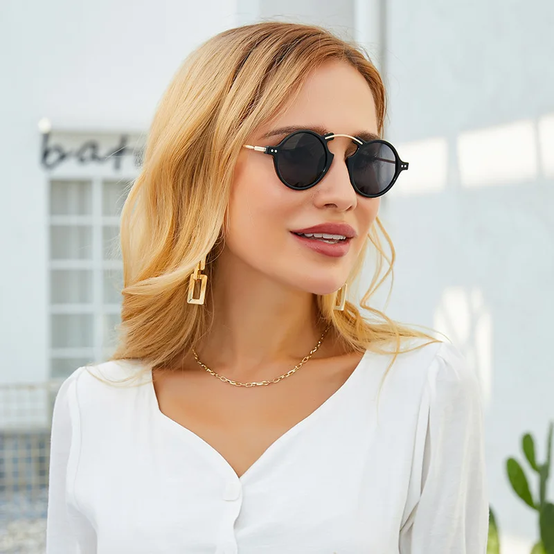2022 New Steam Punk Small Frame Sunglasses Men European and American Round Frame Sunglasses Women Trendy Glasses Personality
2022 New Steam Punk Small Frame Sunglasses Men European and American Round Frame Sunglasses Women Trendy Glasses Personality