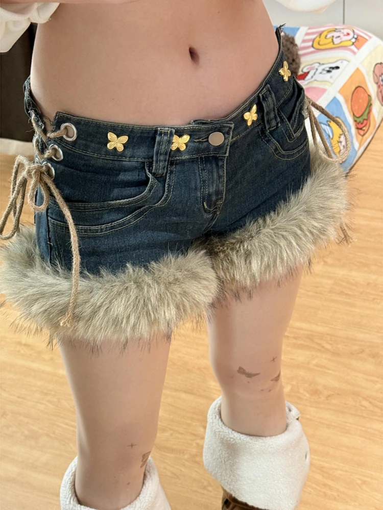 Plush patchwork denim shorts women's autumn and winter new y2k lace up slim fit personality trendy bag hip pants
Plush patchwork denim shorts women's autumn and winter new y2k lace up slim fit personality trendy bag hip pants
