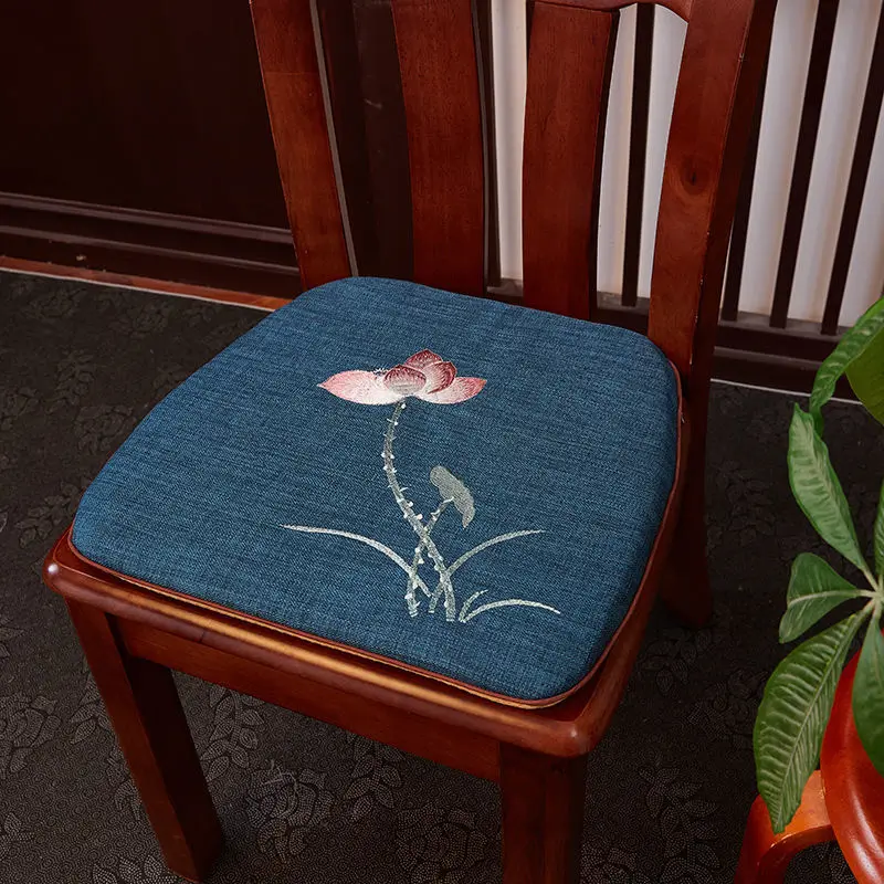Chinese Style Embroidered Dining Chair Pad Horseshoe Shape Living Room Solid Wood Chair Non-slip Mat Fashion Home Decor Cushion
Chinese Style Embroidered Dining Chair Pad Horseshoe Shape Living Room Solid Wood Chair Non-slip Mat Fashion Home Decor Cushion