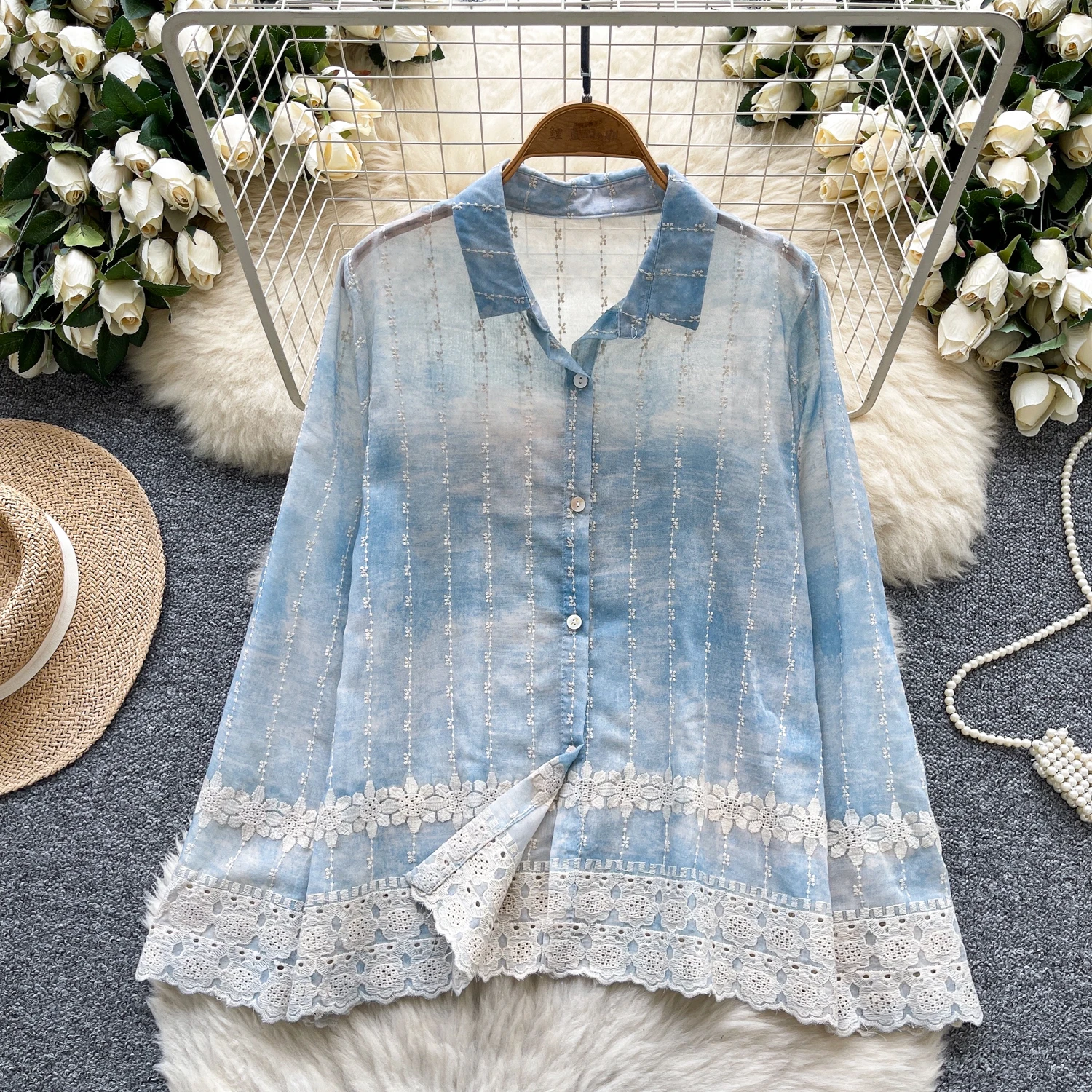 Autumn Thin Shirt for Women 2025 New Style Retro Hollowed Out Embroidery Single Breasted Long Sleeved Top
Autumn Thin Shirt for Women 2025 New Style Retro Hollowed Out Embroidery Single Breasted Long Sleeved Top